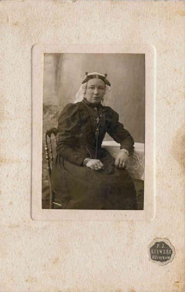 Fotograaf P.J. Siew…