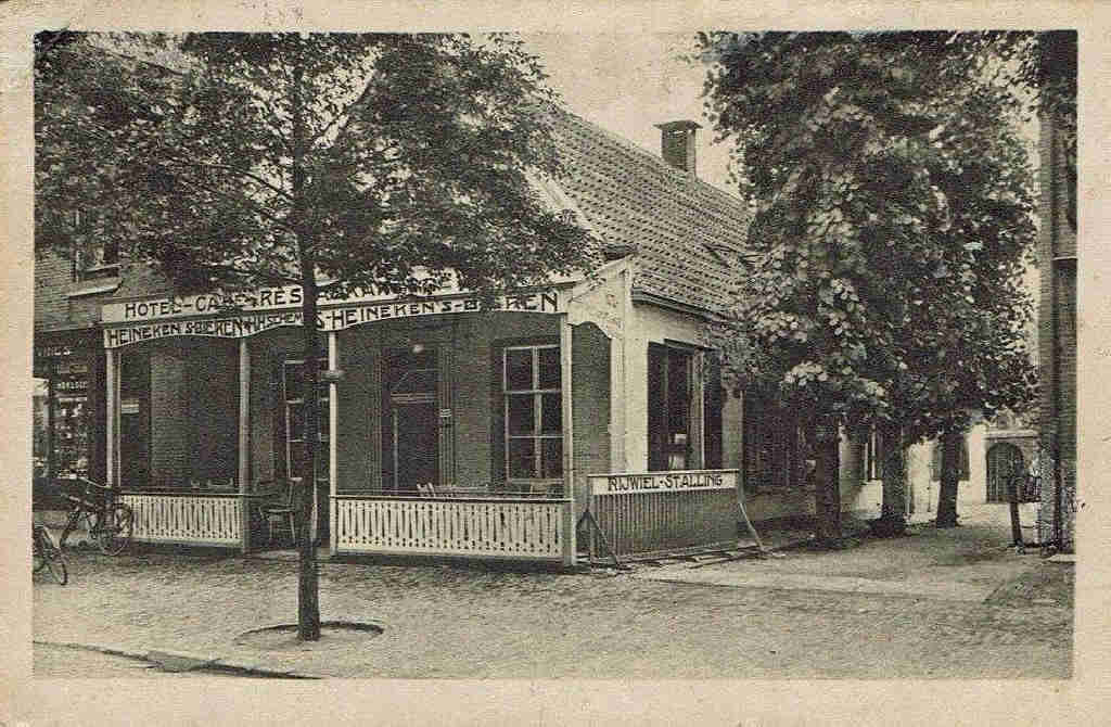 Groest+nr+17+Hotel-Caf%C3%A9-Restaurant+De+Waag+Stalling+voor+Rytuigen+en+Rywielen.a.jpg
